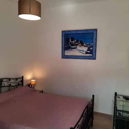 Pensión Les Jardins De Santa Giulia - Charmante Chambre D'hote